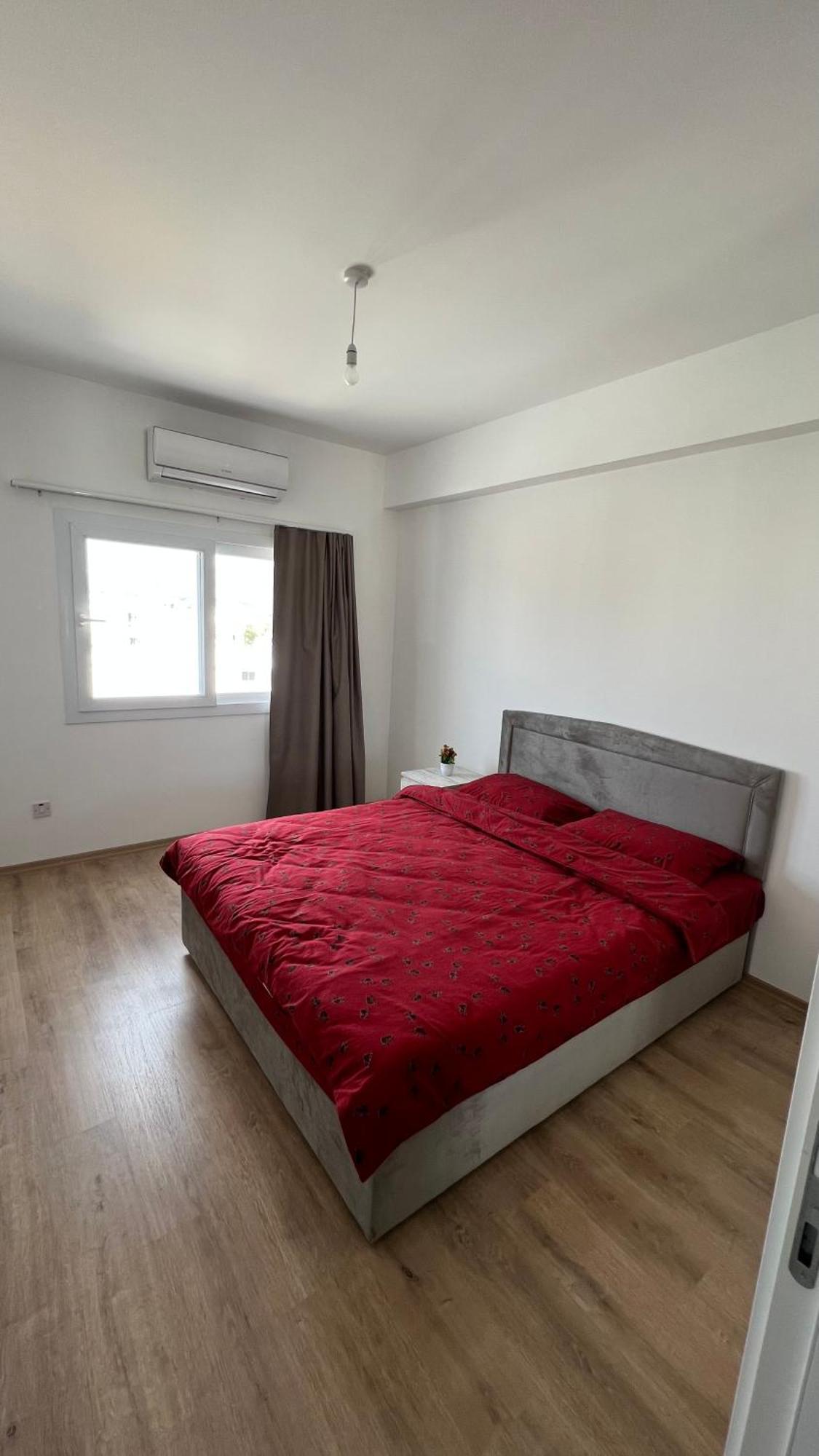 Tetris Apartment Spacious Comfortable Никосия Номер фото