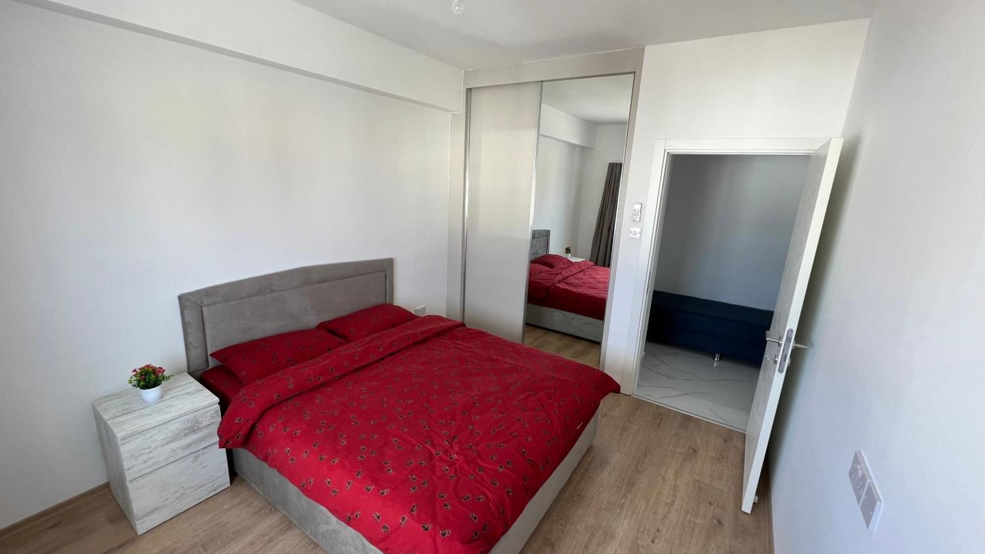 Tetris Apartment Spacious Comfortable Никосия Номер фото