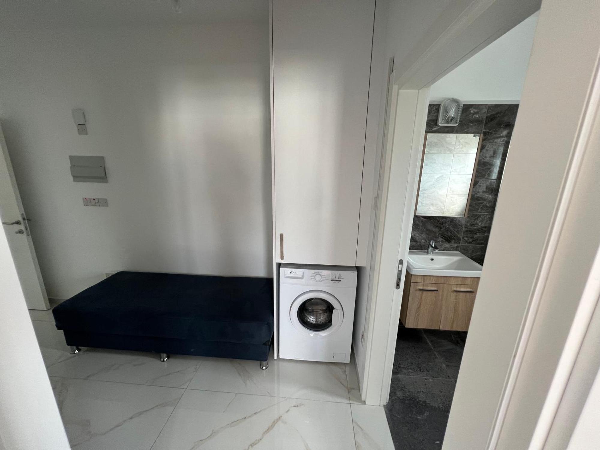 Tetris Apartment Spacious Comfortable Никосия Номер фото