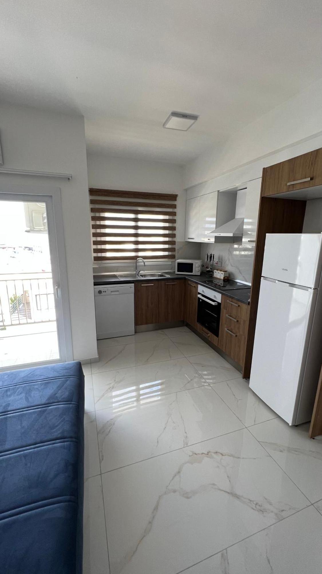 Tetris Apartment Spacious Comfortable Никосия Номер фото