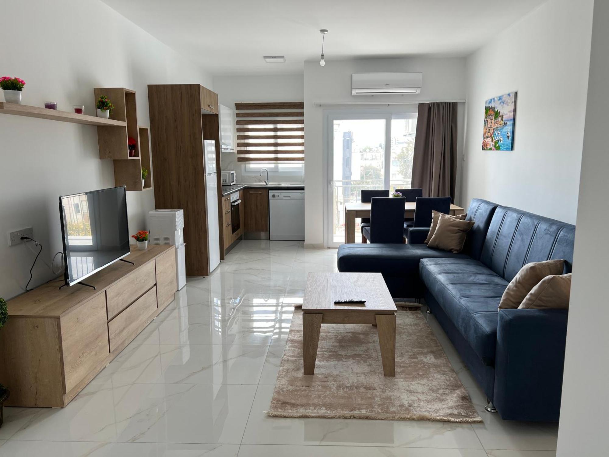 Tetris Apartment Spacious Comfortable Никосия Номер фото
