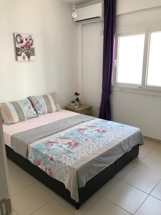 Tetris Apartment Spacious Comfortable Никосия Экстерьер фото